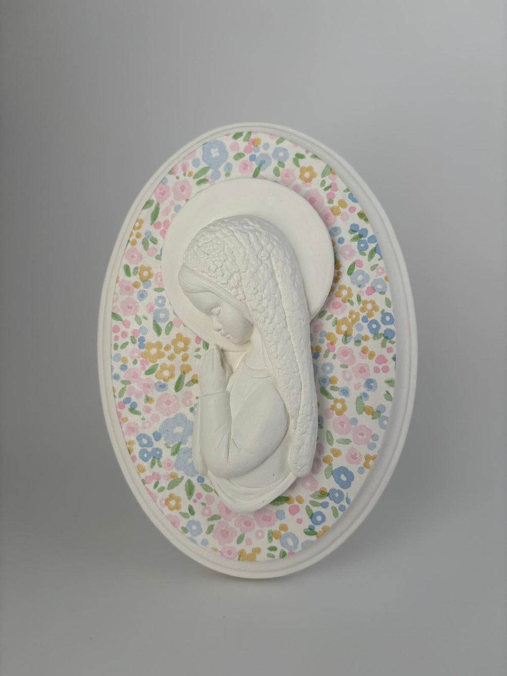 Holy Child Mary Floral Devotional Medallion